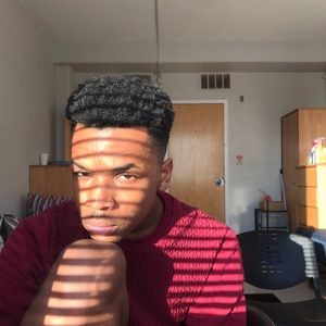 Meet your Posher, Derek